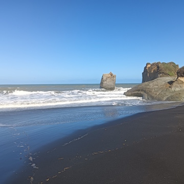 Waverley Beach in Spring